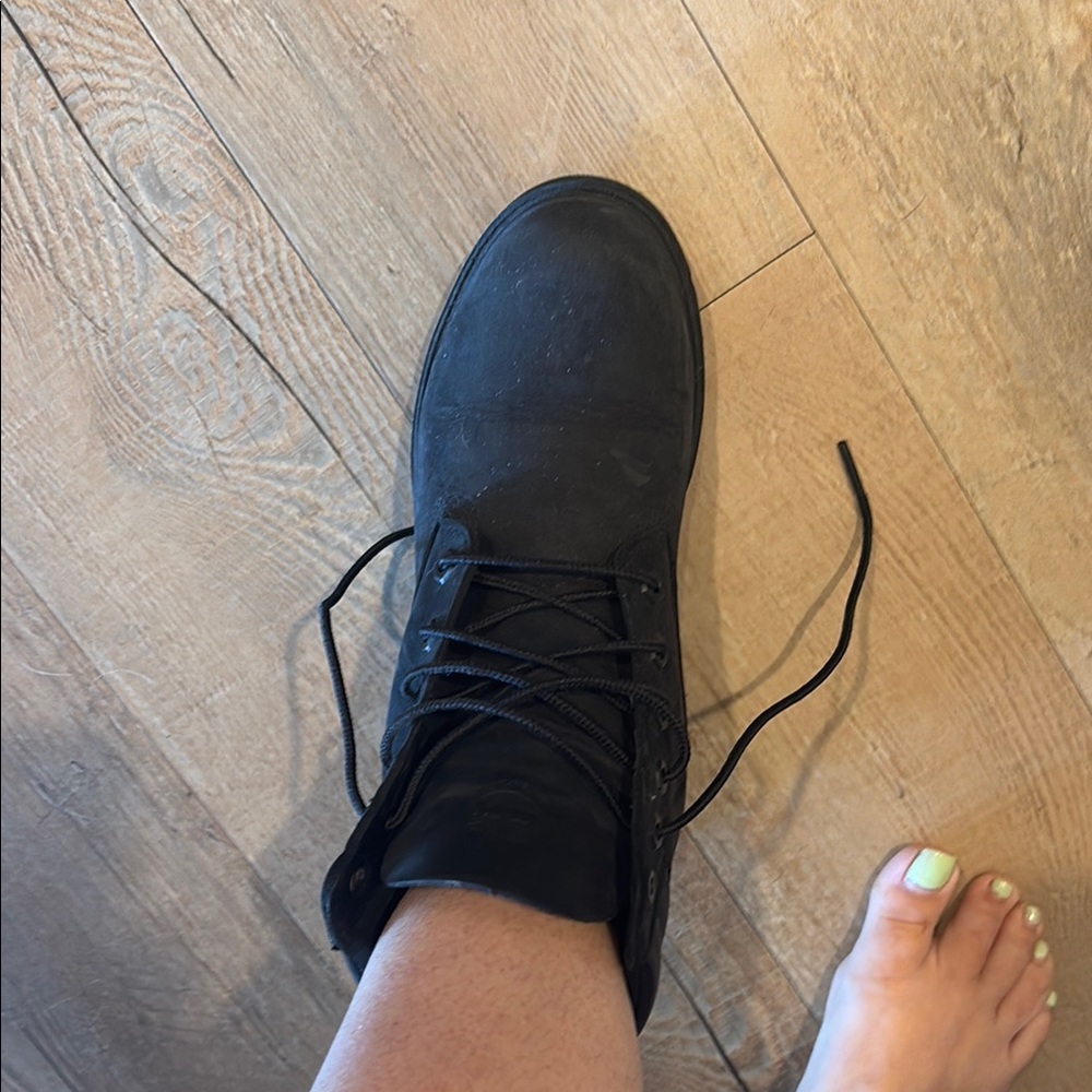 Men's Black Lace-Up Boot